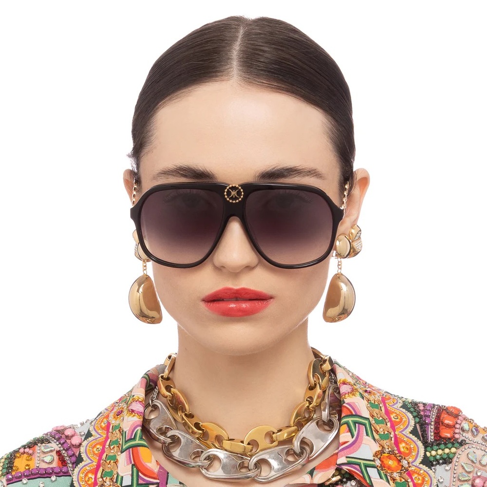CAMILLA “The Heiress” black oversized aviator gradient sunglasses gold chain